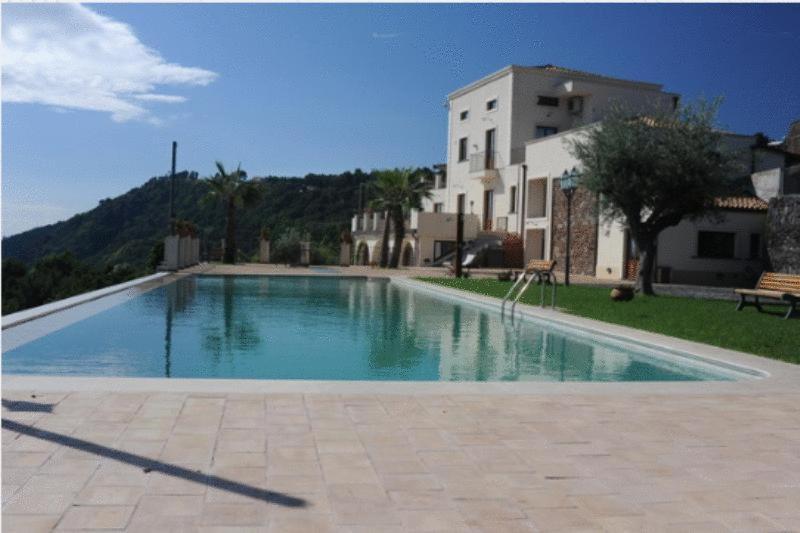 Tenuta Santa Tecla Ачиреале Экстерьер фото